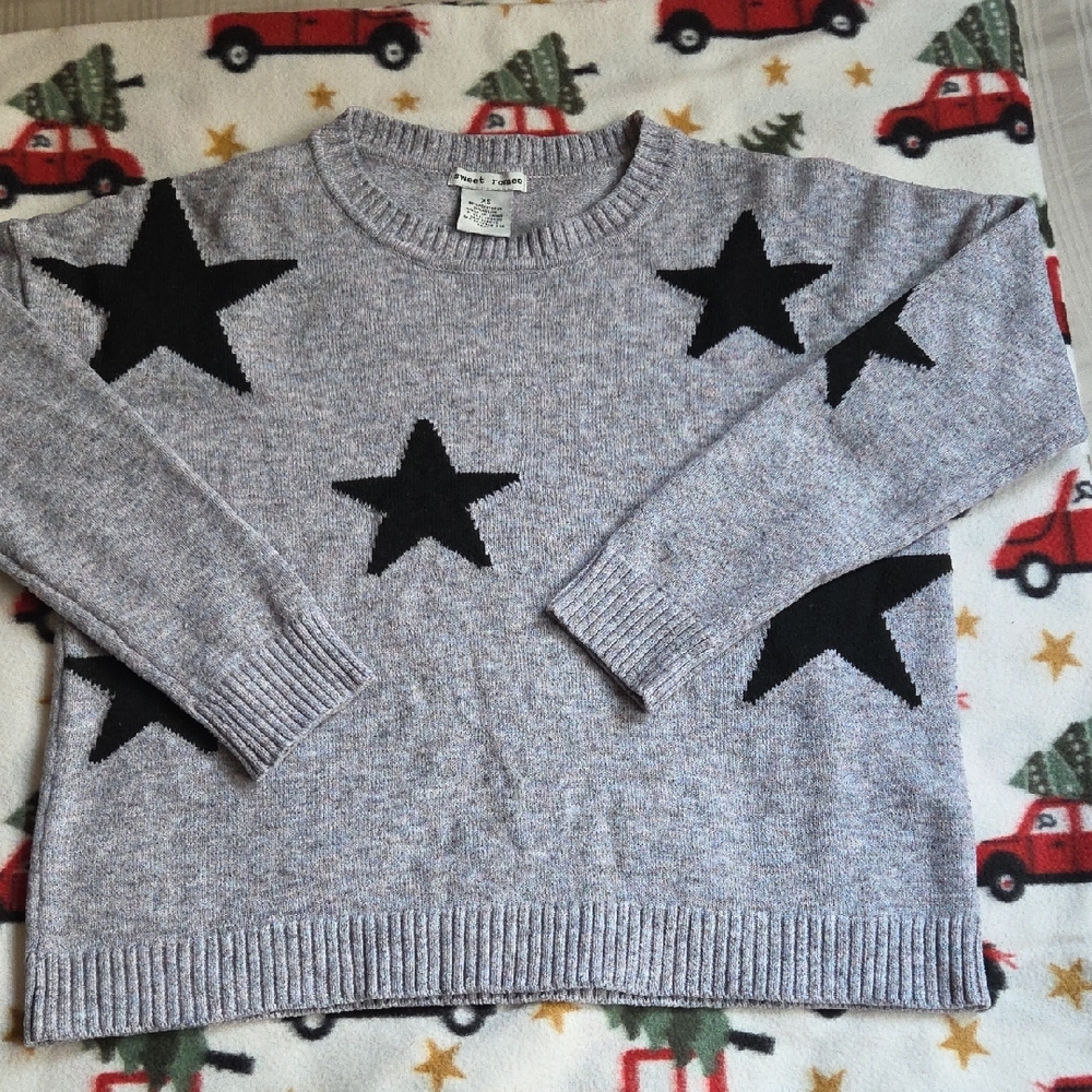 Sweet Romeo Heather Gray Knit Top